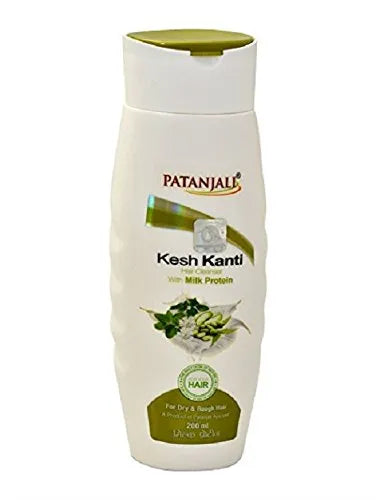 Patanjali Kesh Kanti hair cleanser bottle on a white background